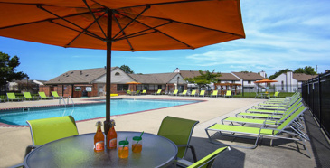 Avery Point - Pool